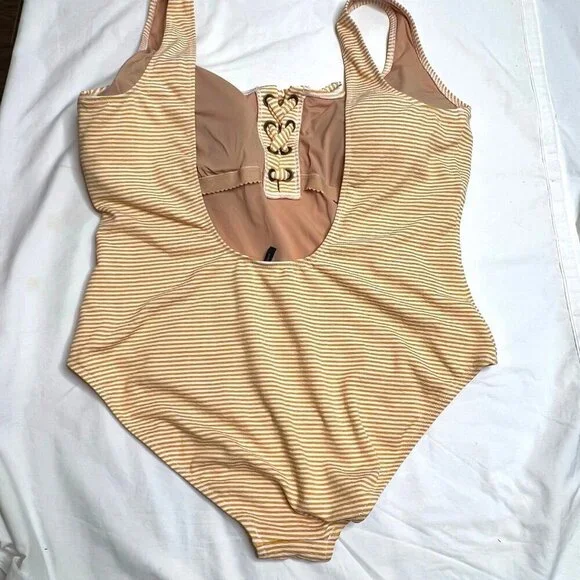 J.Crew $118 Lace Up One Piece Swimsuit Faded Stripe Size 22 AY281 - Picture 4 of 6